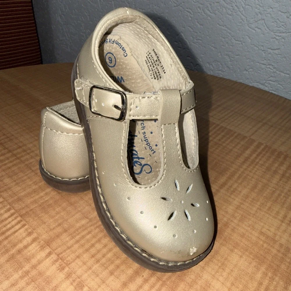 FOOTMATES Sherry Gold Leather T-Strap Mary Jane Shoes Toddler Girls US 6 Wide